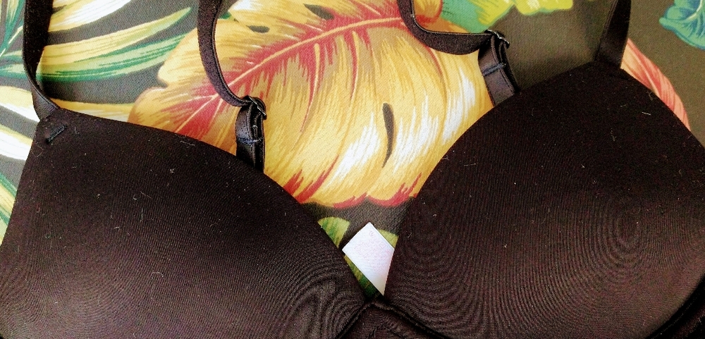 Pink VS bra
